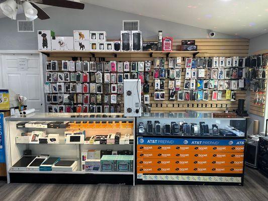Pearsall Wireless & Smoke Shop