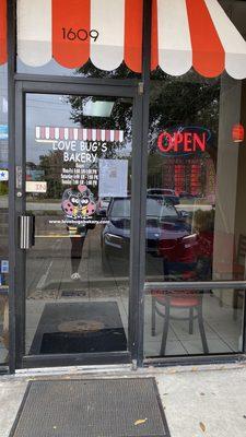 Love Bugs Bakery and Donuts