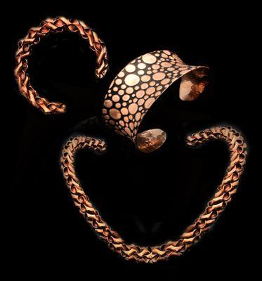 Handcrafted contemporary jewelry from recycle metals. Silver, Copper Bronze and brass. Custom jewelry-Art to wear. NuritNiskala.com