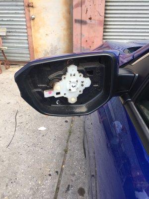 E & A Auto Glass & Lock Svce