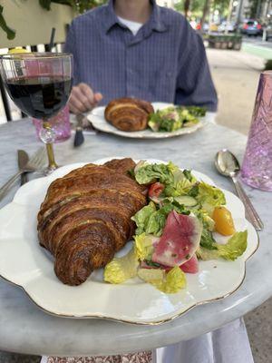 August Cafe