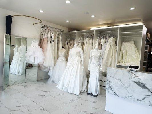 Moda Formalwear Bridal Shop