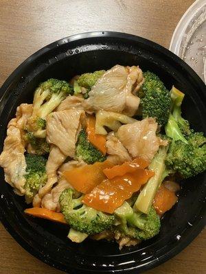 K7. Chicken Broccoli w. Fried rice