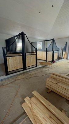 Leo Construction Roofing