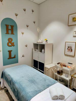 Honey & Lemon Massage and Spa