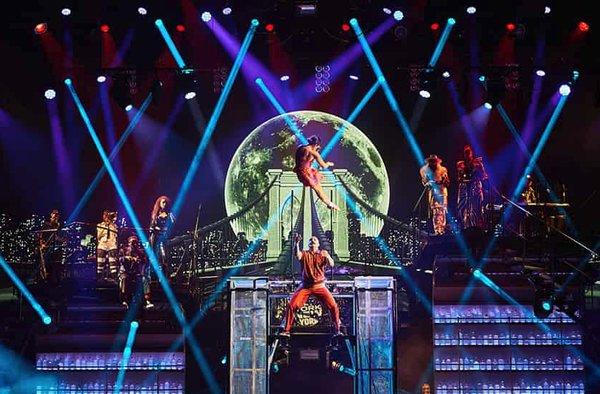 Mad Apple by Cirque du Soleil