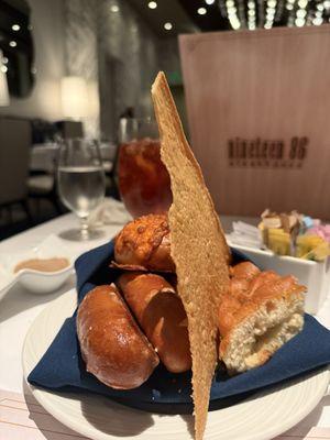 Bread basket