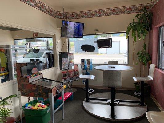 Clean & Dry Laundry Service