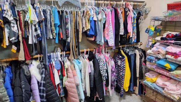 Men's, women's and kids clothing