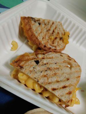 Mac n cheese sandwich, just... Yuck.