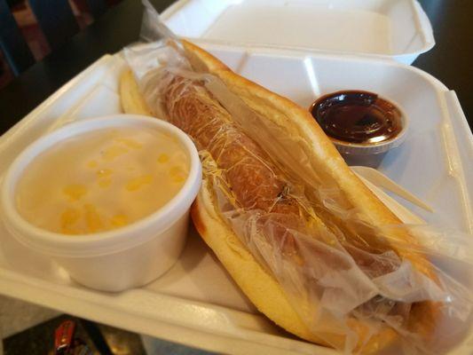 Delicious huge cheese brat n Mac n cheese. Didn't care for the Mac n cheese the coleslaw worked perfectly though