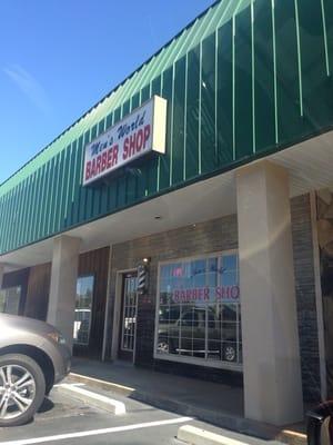 Men's World Barber & Styling Shop