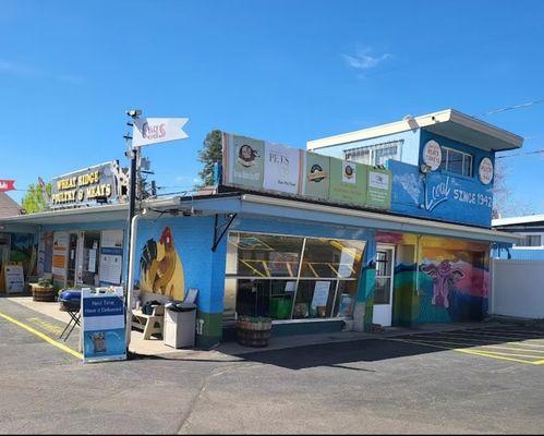 Wheat Ridge Meats - exterior