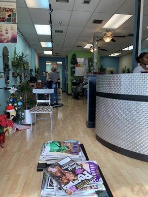 Andre's East Hairstyling