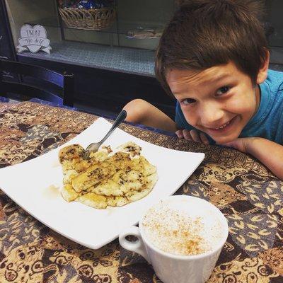 Your kids will love our Baby-Ccino and delicious pancakes for breakfast!