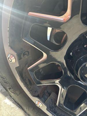 Wheels on the wheel and tire settings still don't clean