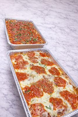 Chicken parm full train
Rigatoni marinara sauce