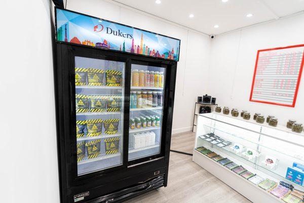 EZ Smoke Inglewood - 11009 Crenshaw Blvd, Inglewood, CA 90303 - (424) 255-1155