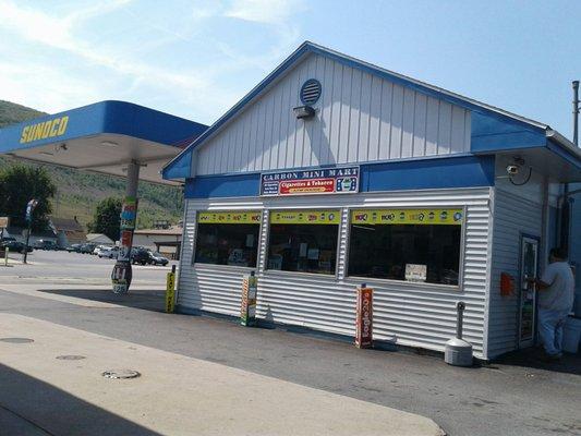 Forgot to get the Sunoco sign in the picture.