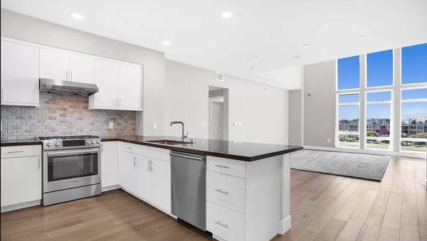 Sold! Penthouse condo in San Mateo.