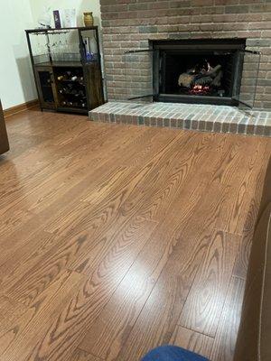 Fireplace Undercut Family room