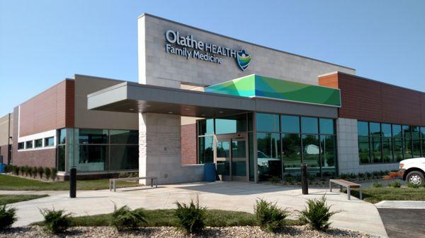 Check out more projects completed by Luminous Neon in the KC area on our website.http://luminousneon.com/locations/kansas-city-sign-company/