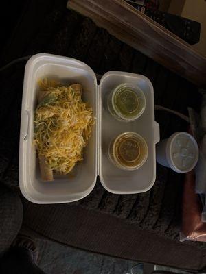 3 rolled tacos with guacamole and cheese, complimentary salsa