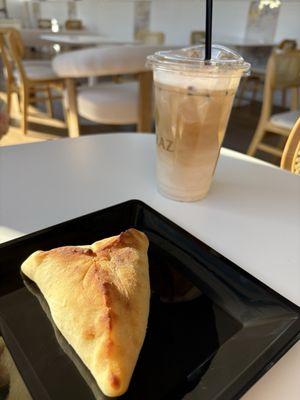 Salted Caramel Latte (16oz)