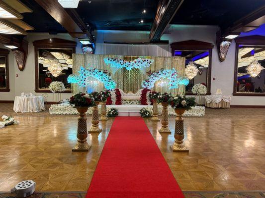 My friends weeding stage made by renovation event expert NYC