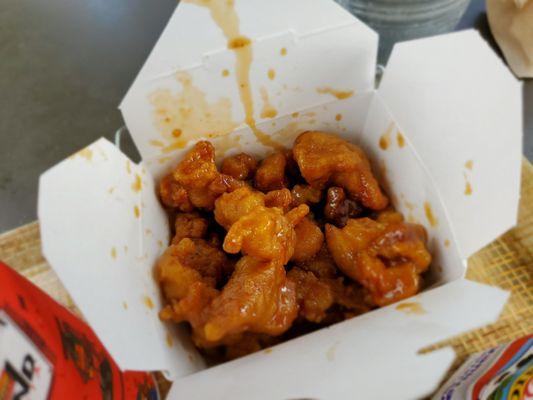 Kids menu orange chicken & noodles