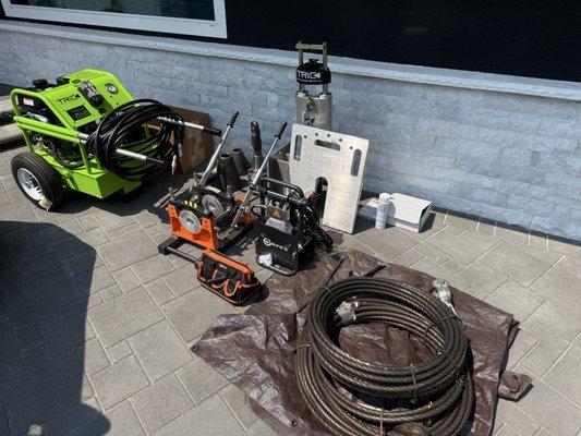 Pipe bursting TRIC tools