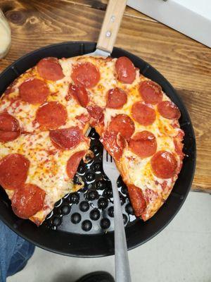 Pepperoni pizza