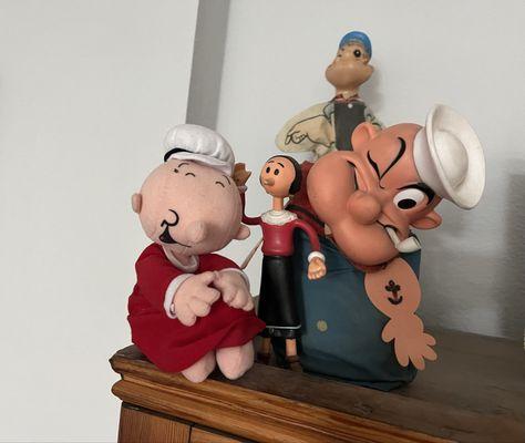 SweetPea is now with Popeye and Olive. Looks Happy!!
