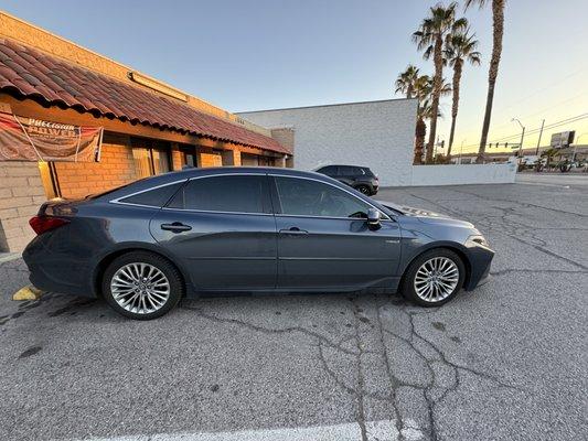 Ultra Tint And Custom