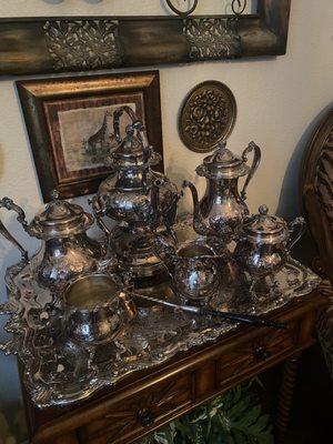 Antiques At Broadway