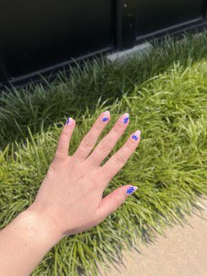 Dip with tips with a gel design