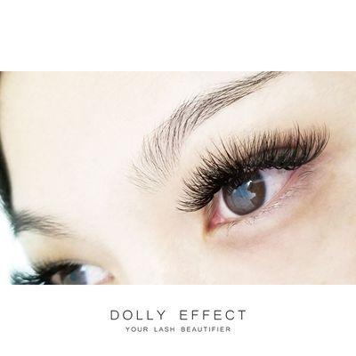 Shine with Elegance, wake up beautiful everyday effortlessly with our luxurious lashes.
Dolly Enhanced Volume Set