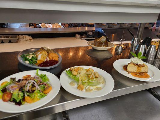 2023 Thanksgiving dinner options for Matts Kitchen @ the Perry Hotel. Chef Miranda.