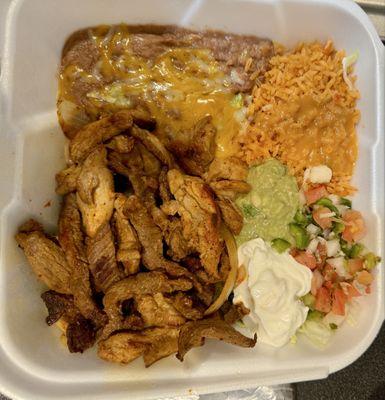 El Puerto Restaurant