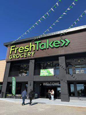 Second level=outdoor and indoor seating!