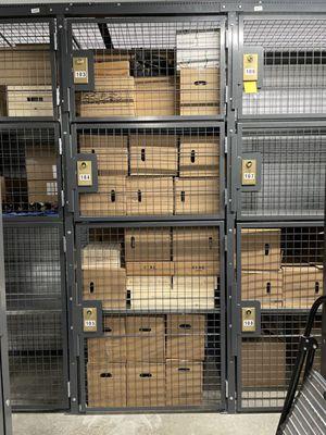 16-case and 32-case lockers.