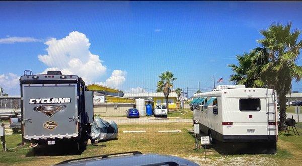 Travelers Paradise R V Park