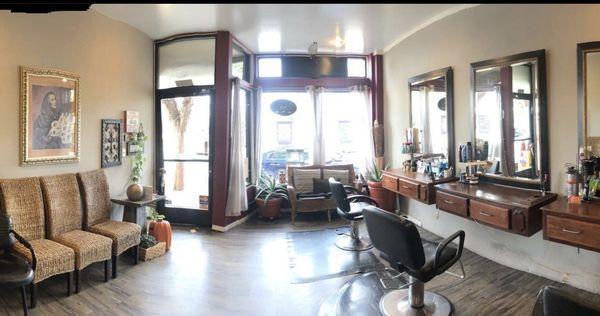 Aleida Devine Hair Studio