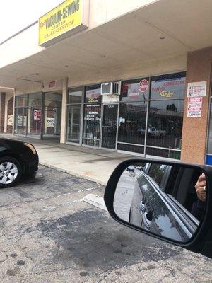 Doc's Vacuum-Sewing Center