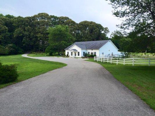 Prince Frederick Kennels & Grooming