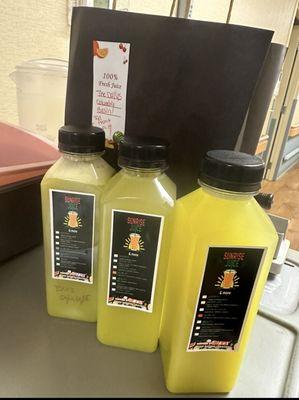 My favorite!!! Glow Up (pineapple, green apple, Ginger,Lemon!! Sooooo refreshing!! And ginger shots are the best!