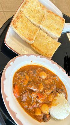 Irish Stew, garlic bread