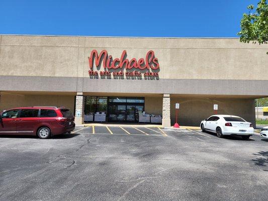 Michaels, 1840 E Independence St, Springfield, MO 65804, US - MapQuest