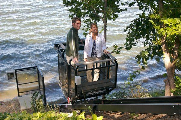 Tram almost 200 feet long smooth and safe