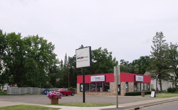Outside Verizon Wireless, Barron, WI.